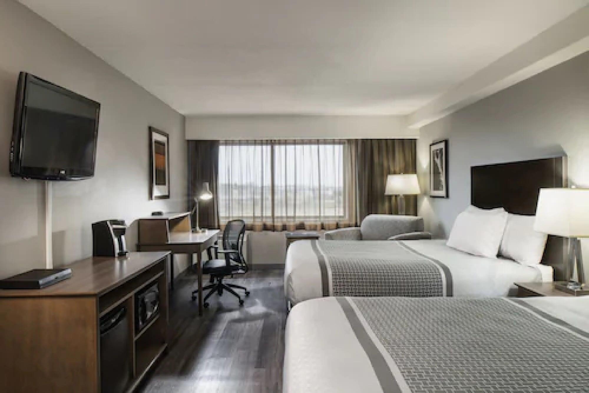 ת'אנדר ביי Valhalla Hotel & Conference Centre מראה חיצוני תמונה