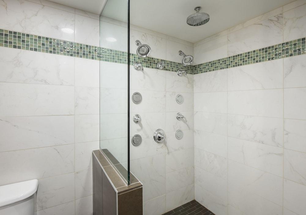 ת'אנדר ביי Valhalla Hotel & Conference Centre מראה חיצוני תמונה